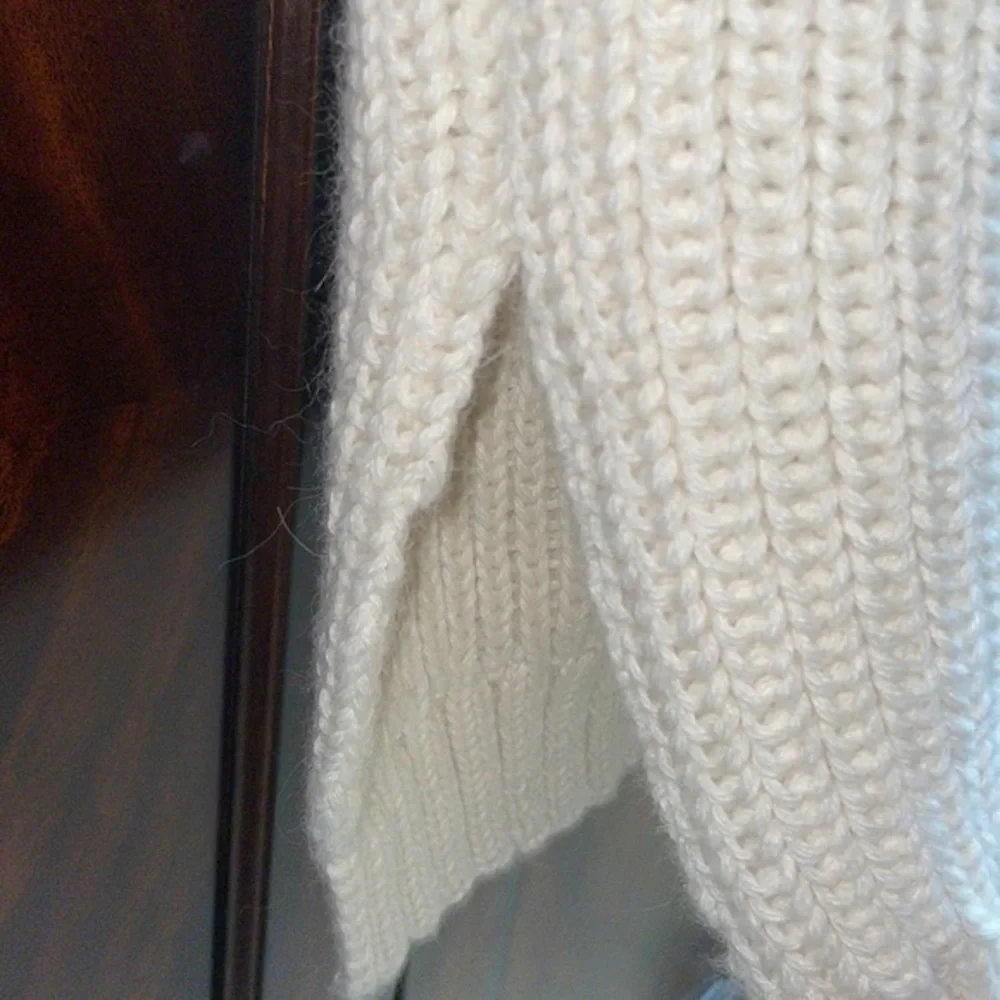 ELEVEN SIX Ivory Taylr Tunic Turtleneck Sleeveless Sweater - Picture 6 of 14